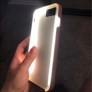 Incipio Light up iPhone 8plus case